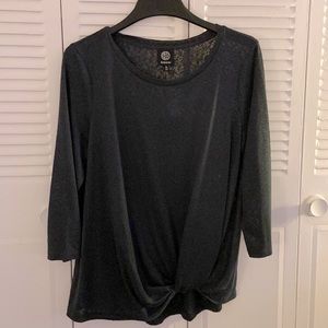 Bobeau Caty Twist Hem Top in Pirate Black, size XL